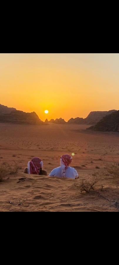 Saleem With Jeep Tour Wadi Rum Exterior foto