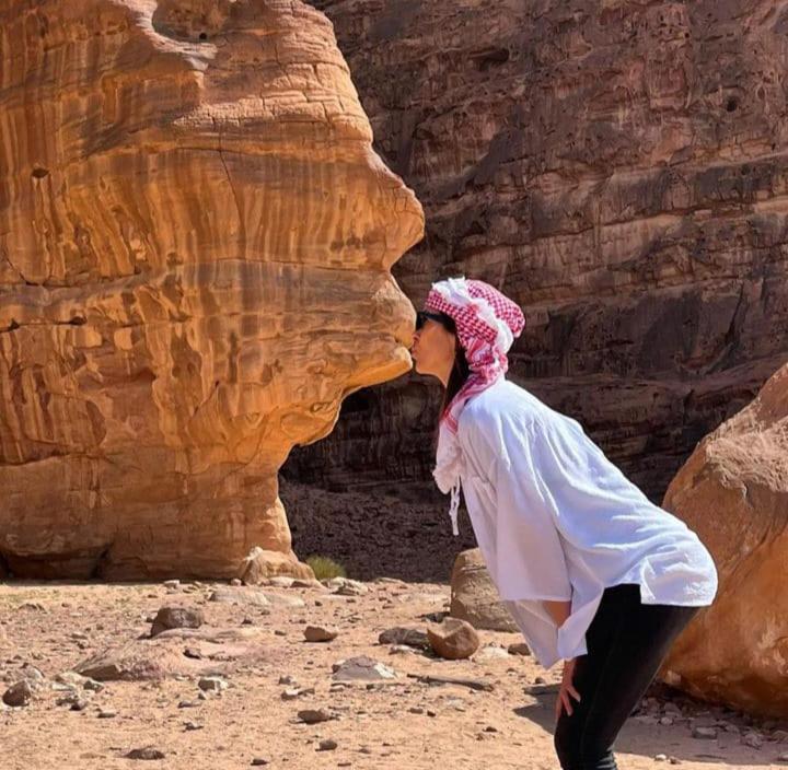 Saleem With Jeep Tour Wadi Rum Exterior foto